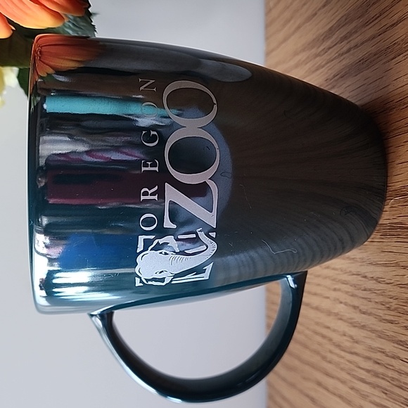 Oregon Zoo Mug, with Elephant Design. - Picture 2 of 8